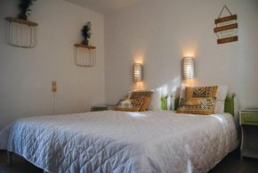 Отель Fotinos House Skiathos  Скиатос